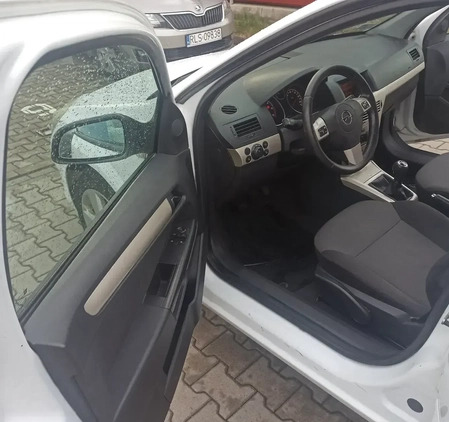 Opel Astra cena 6000 przebieg: 269288, rok produkcji 2008 z Kraków małe 301